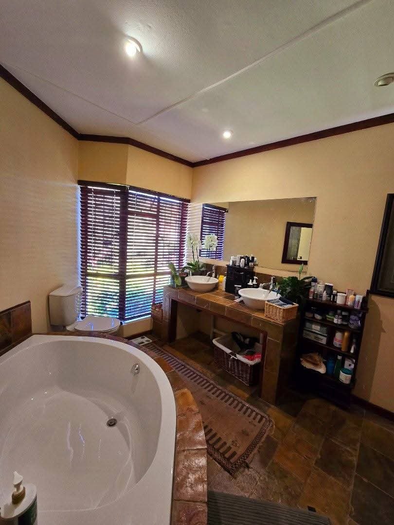 4 Bedroom Property for Sale in Doringkruin North West